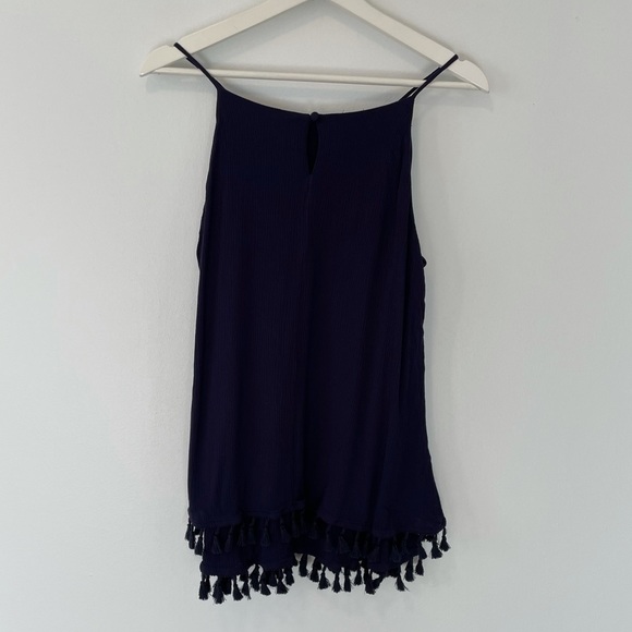 Hailey Lyn Tunic with Tassles - Picture 5 of 10